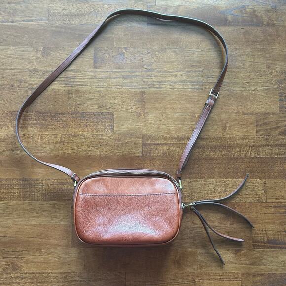 Fosil Handbags - Vintage-Inspired Boho Minimalist Fossil Leather Crossbody